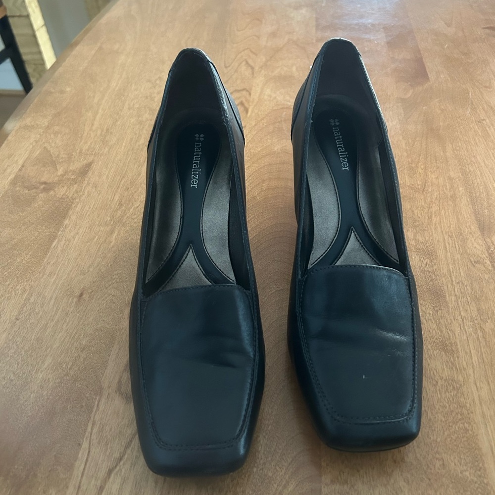 Naturalizer Black Leather slip on shoes with a 2” heel